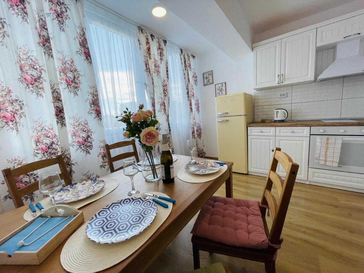 La Casa De Mary Apartment Burgas Exterior photo